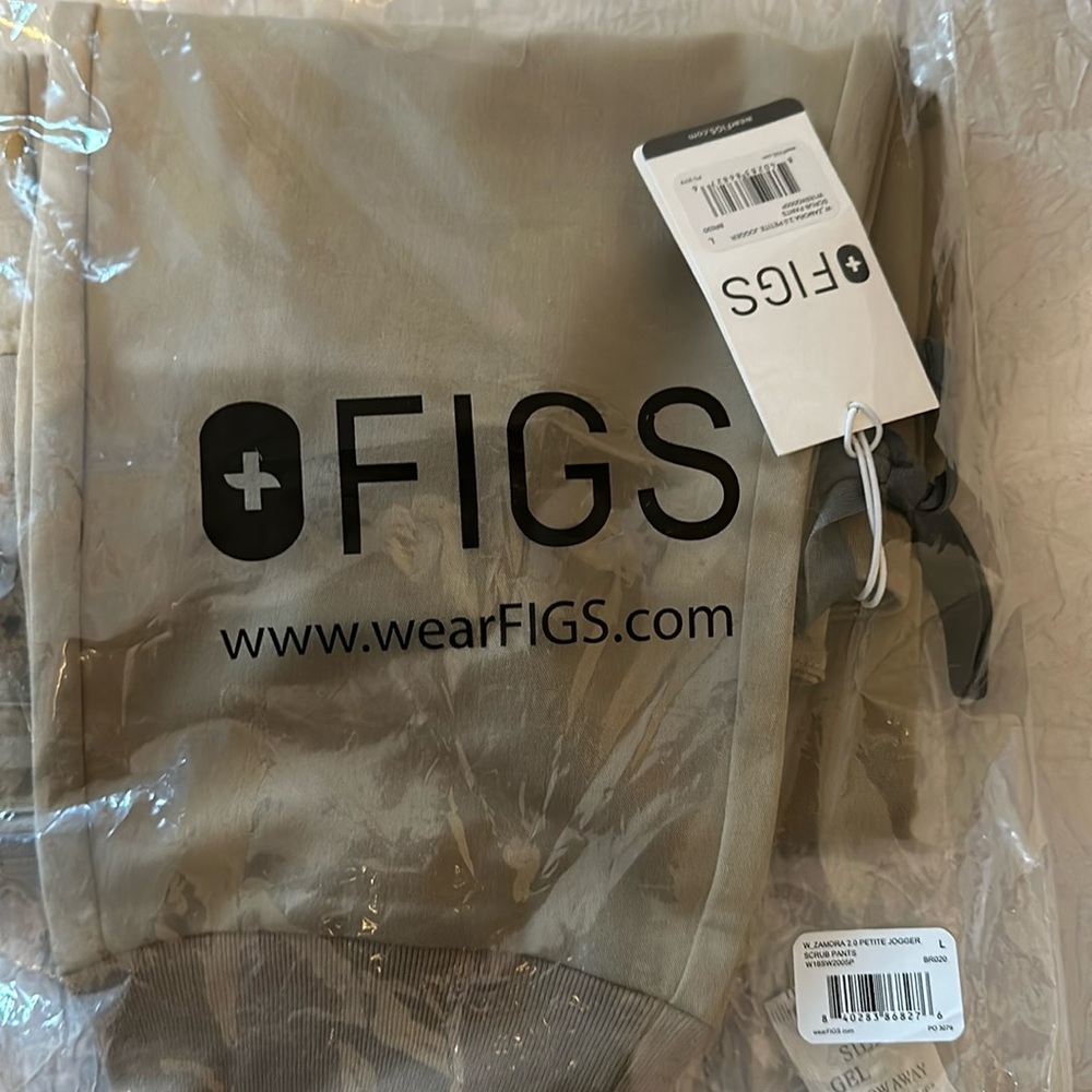 NWT figs women’s scrub pants